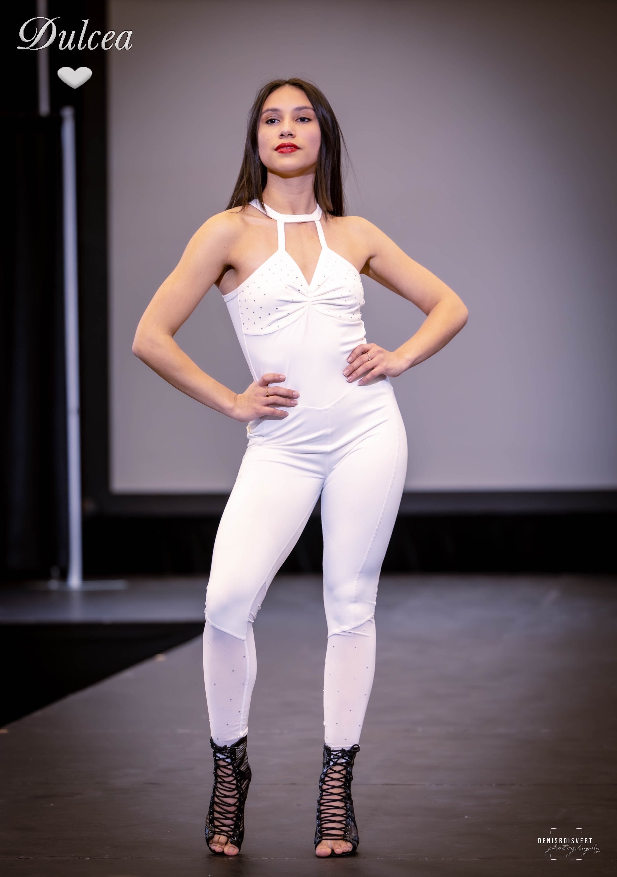 WHITE COLLET JUMPSUIT