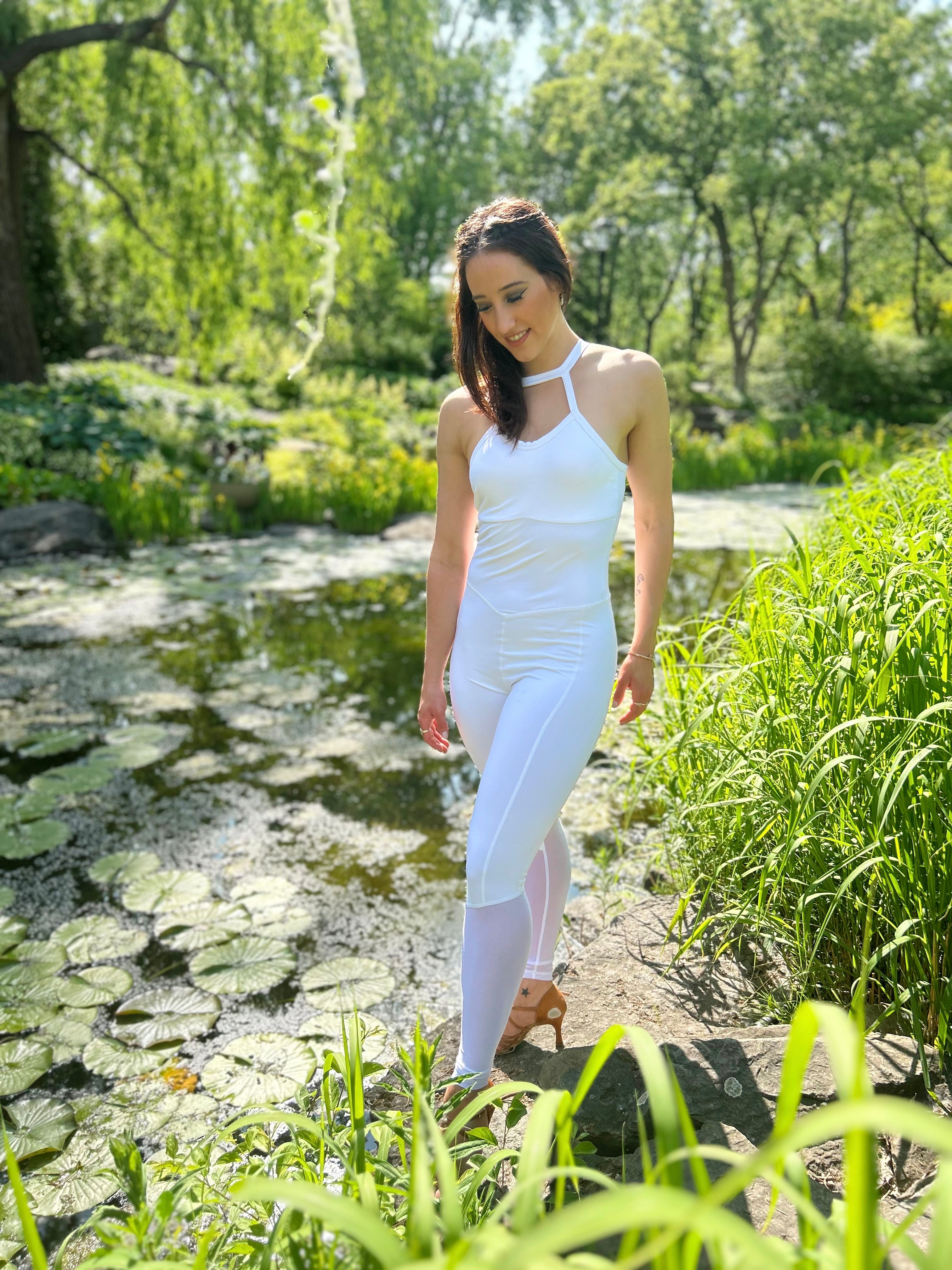 WHITE COLLET JUMPSUIT