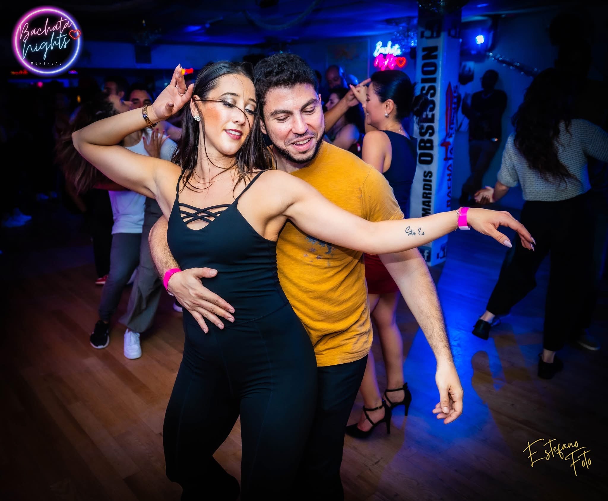 PANTALON ÉVASÉ LACET CROISÉ